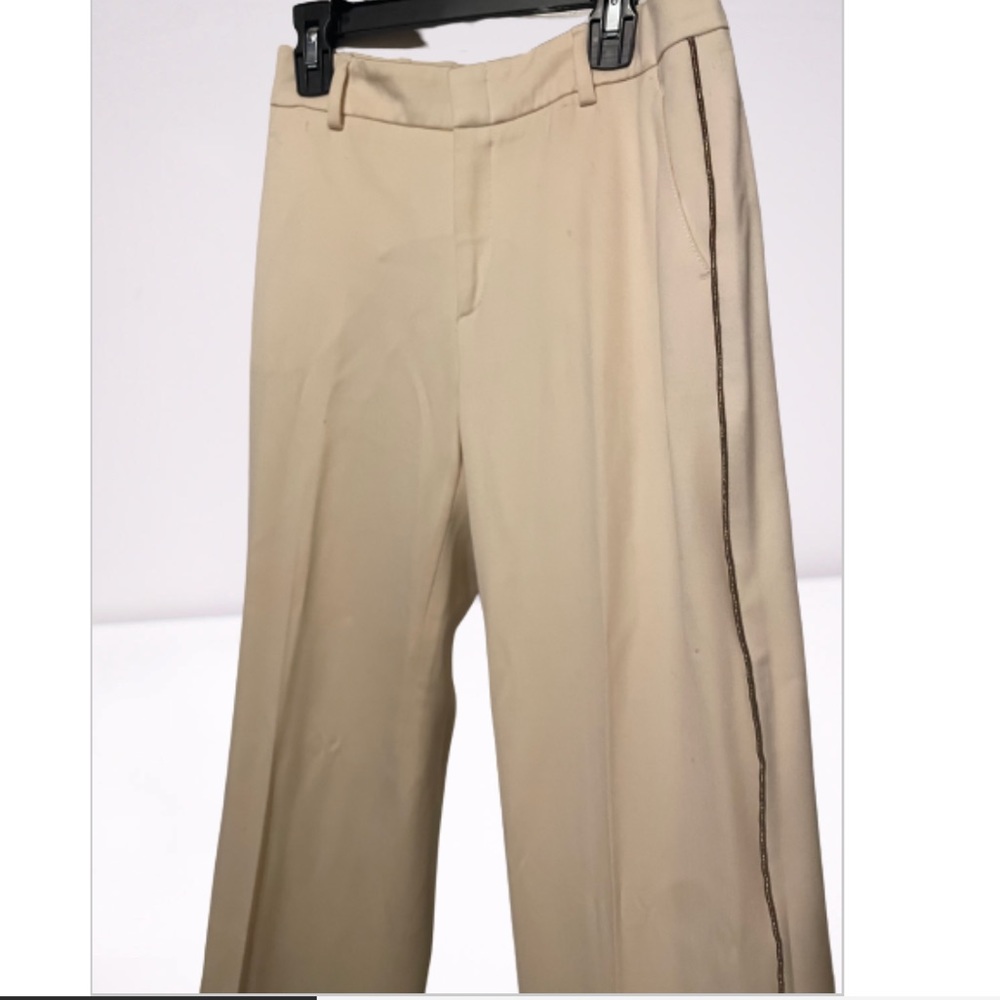 Gently used Gucci off white pants size 2